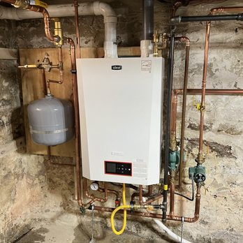 Slant/Fin wall-mounted boiler with copper piping